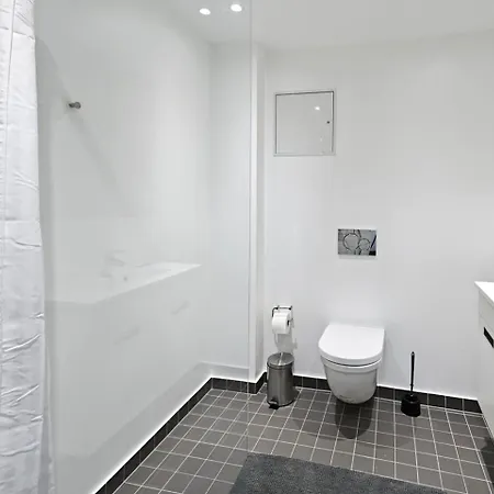 Cool 1-bed With Private Terrace 아파트