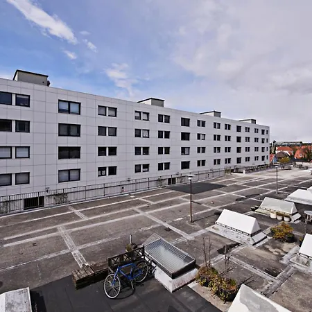 Cool 1-bed With Private Terrace Apartmán *